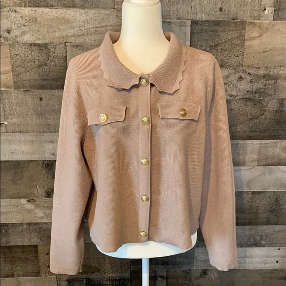 Tahari Sweater Jacket with Peter Pan collar and gold buttons - Picture 1 of 16